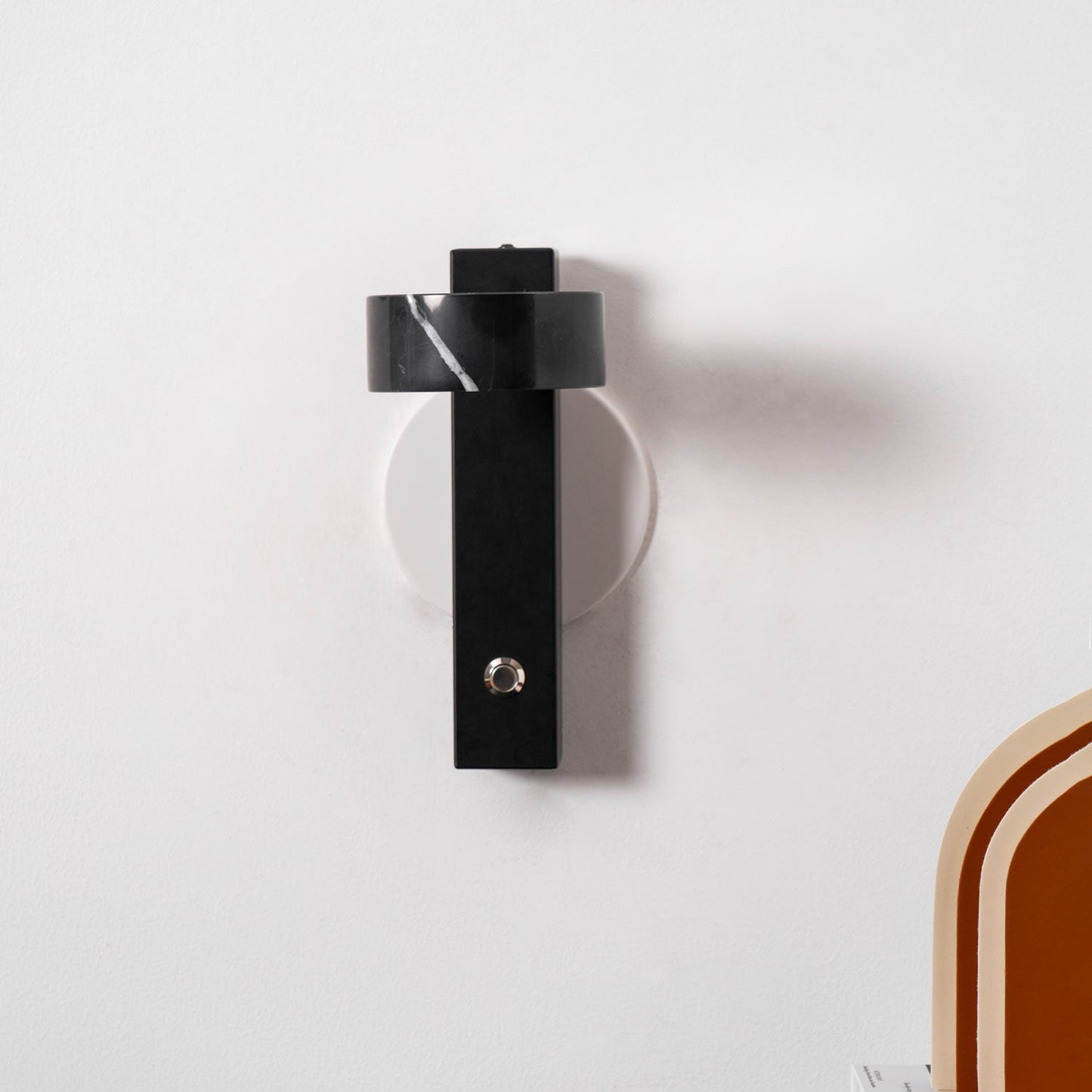 Traviso Solo Wall Sconce - YIOSI