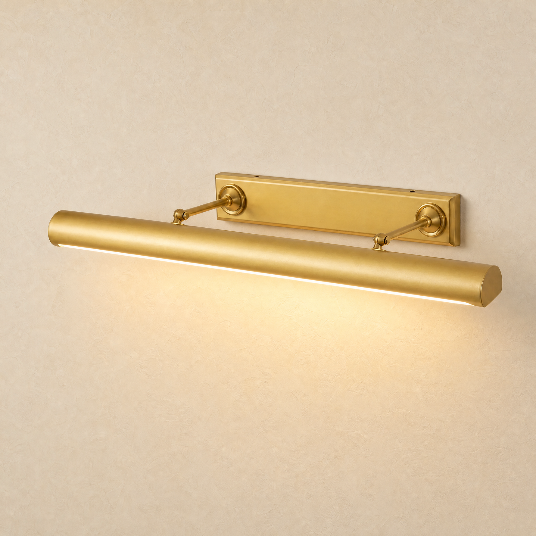 Chandelier in handcrafted brushed brass