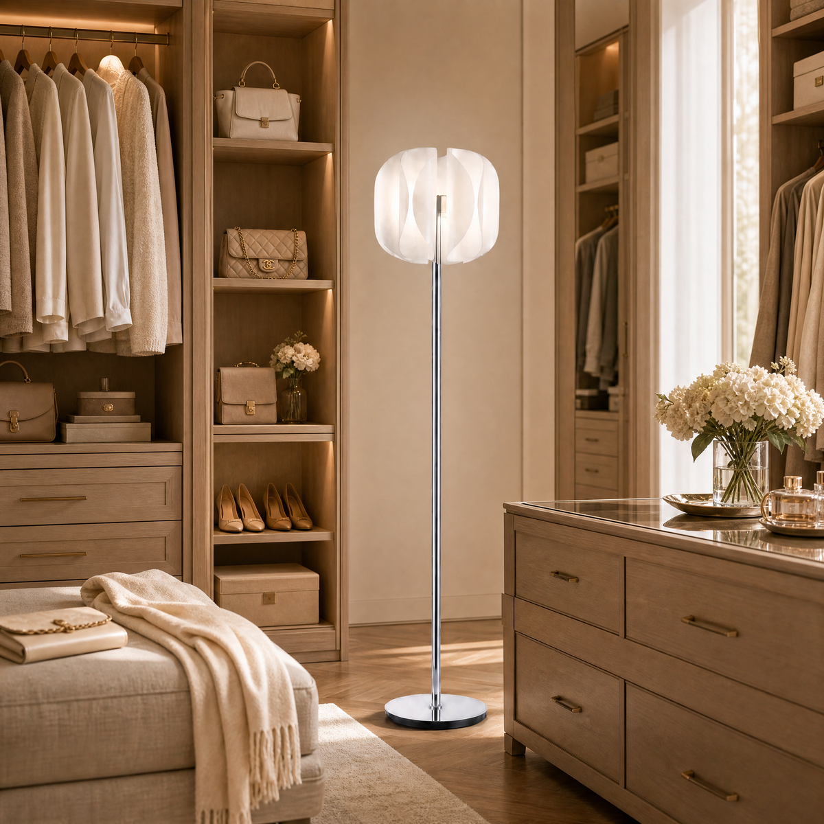 Yiosi Phantom Glass Floor Lamp