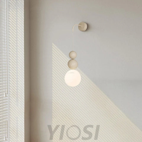 Acrylic Three Ball Wall Sconce - Cozy-1-Yiosilamp