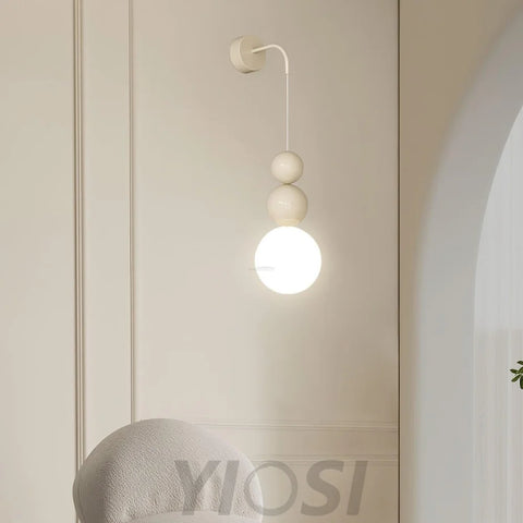 Acrylic Three Ball Wall Sconce - Cozy-1-Yiosilamp