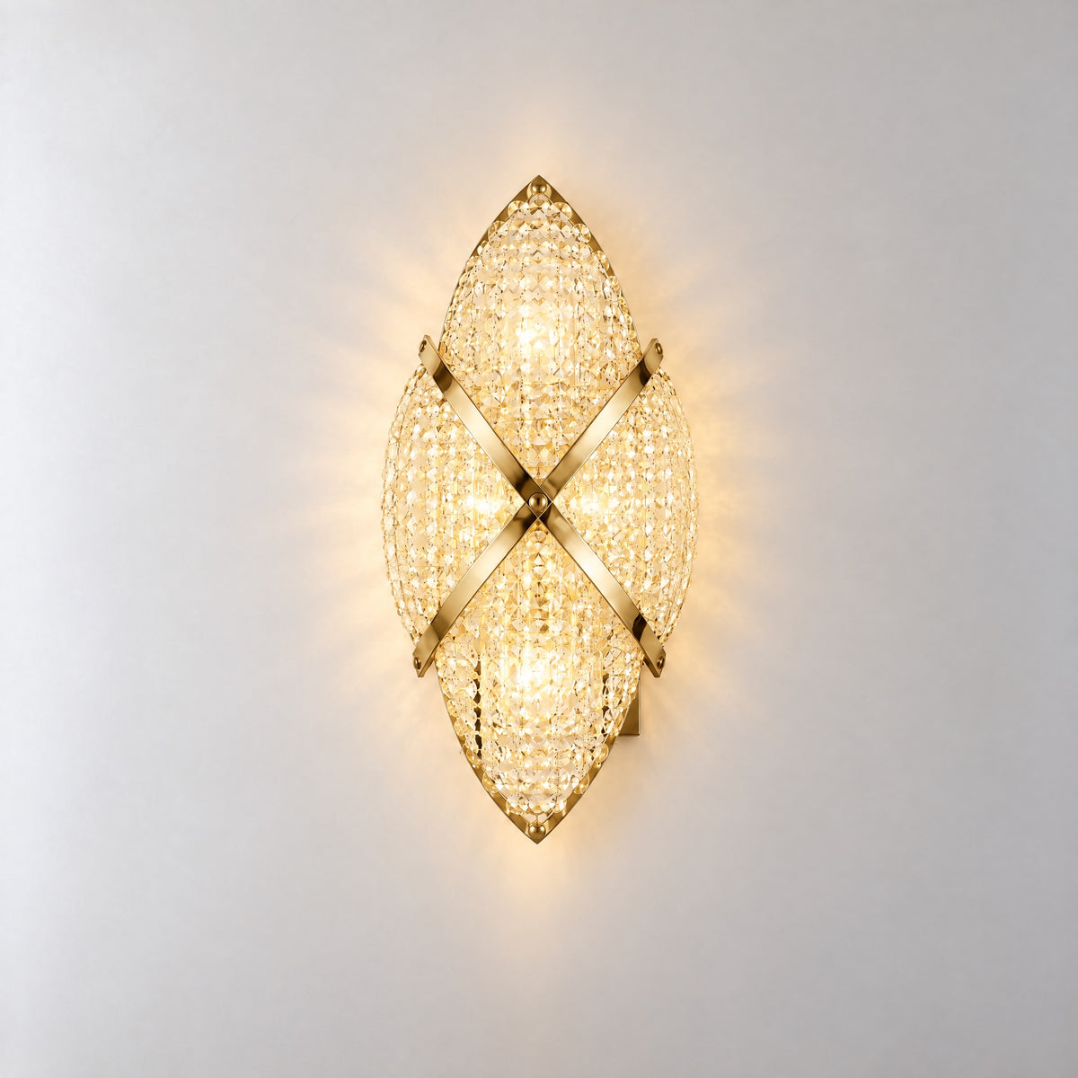 Ananas Pineapple Halo Chandelier