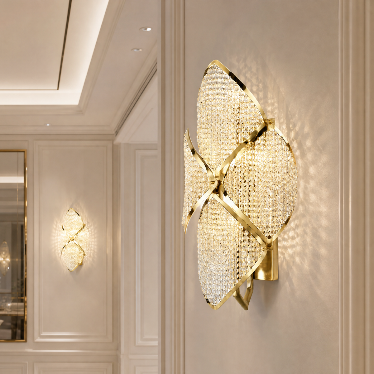 Ananas Pineapple Halo Chandelier