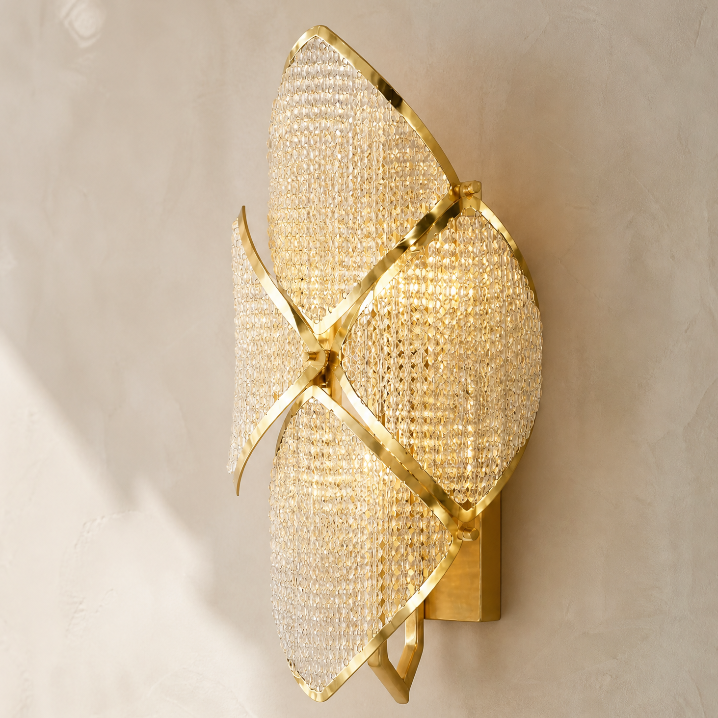 Ananas Pineapple Halo Chandelier