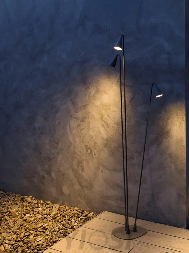 Bellflower Floor Lamp for Outdoor Arrow - Geometry-1-Yiosilamp