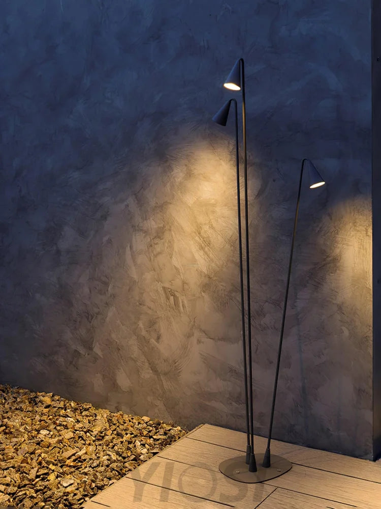 Bellflower Floor Lamp for Outdoor Arrow - Geometry-1-Yiosilamp