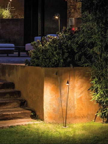 Bellflower Floor Lamp for Outdoor Arrow - Geometry-1-Yiosilamp