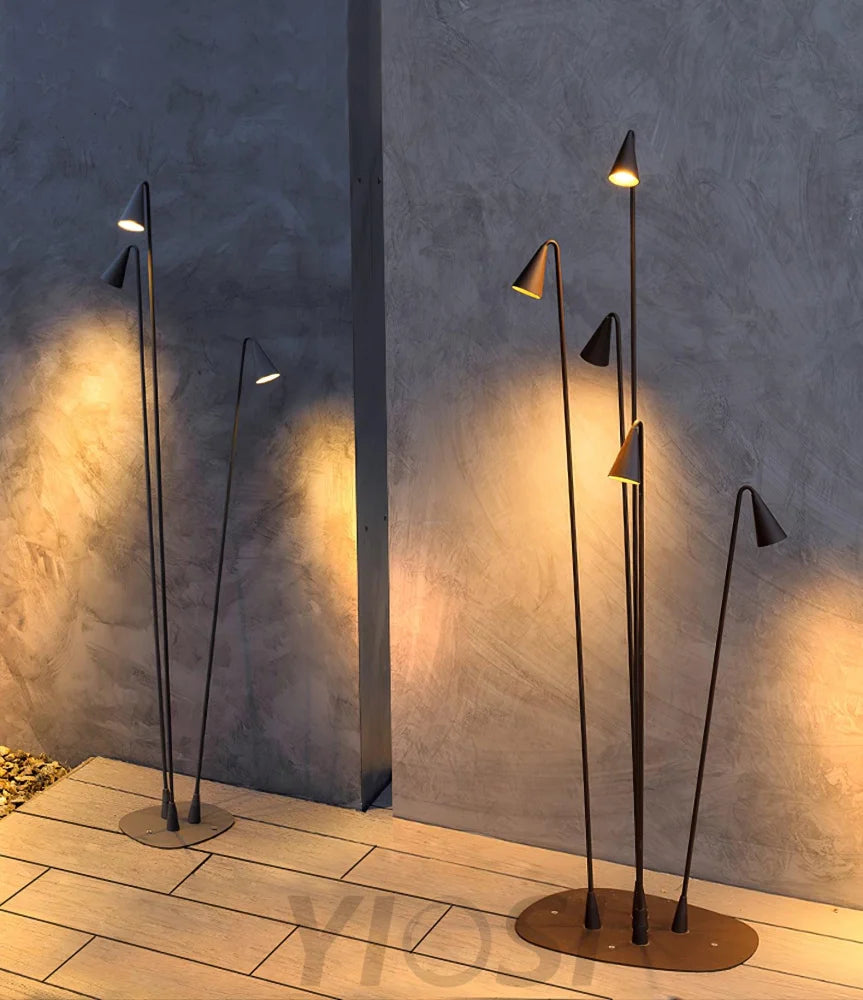 Bellflower Floor Lamp for Outdoor Arrow - Geometry-1-Yiosilamp