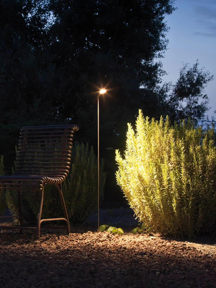 Bellflower Floor Lamp for Outdoor Arrow - Geometry-1-Yiosilamp