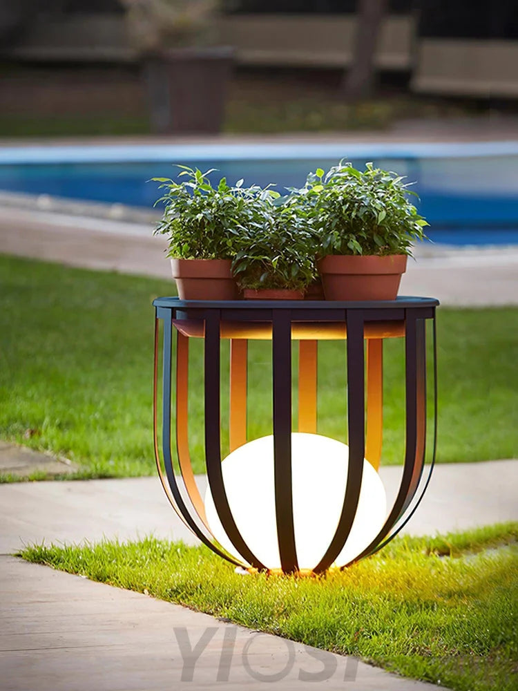 Bols Black Outdoor Floor Lamp with Solar Panel - Metallic Meshwork-1-Yiosilamp