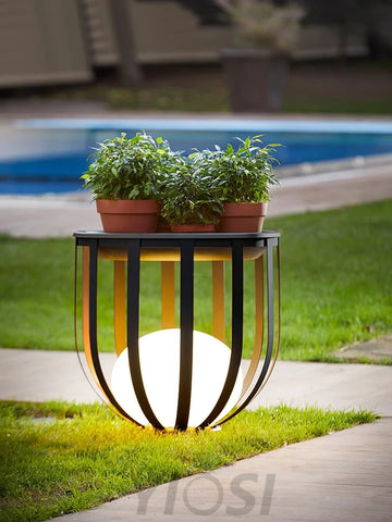 Bols Black Outdoor Floor Lamp with Solar Panel - Metallic Meshwork-1-Yiosilamp
