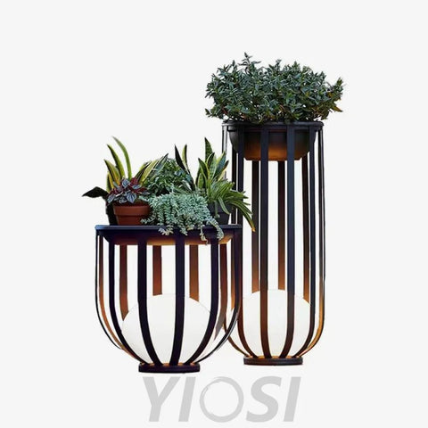 Bols Black Outdoor Floor Lamp with Solar Panel - Metallic Meshwork-1-Yiosilamp
