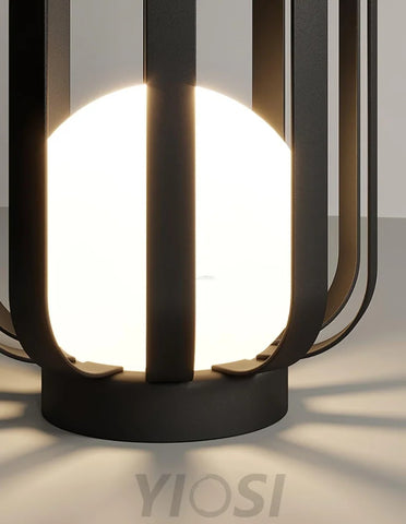 Bols Black Outdoor Floor Lamp with Solar Panel - Metallic Meshwork-1-Yiosilamp