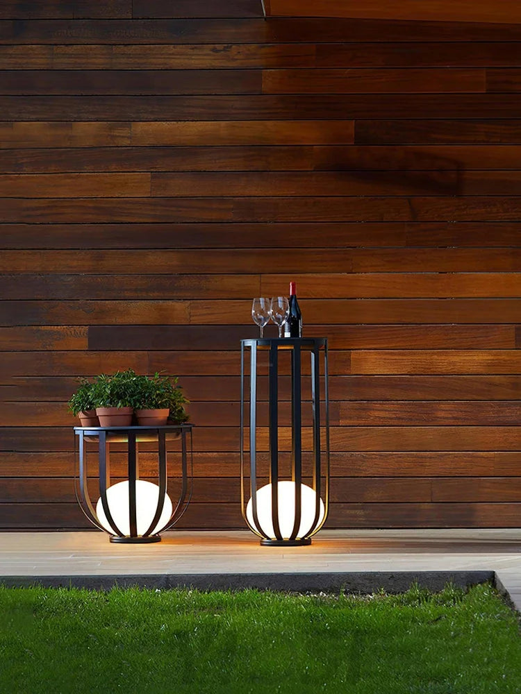 Bols Black Outdoor Floor Lamp with Solar Panel - Metallic Meshwork-1-Yiosilamp