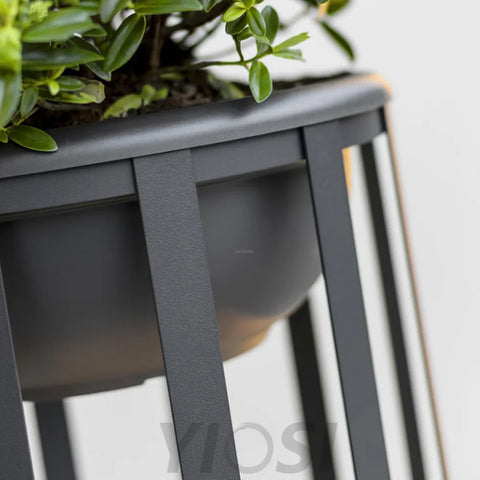 Bols Black Outdoor Floor Lamp with Solar Panel - Metallic Meshwork-1-Yiosilamp