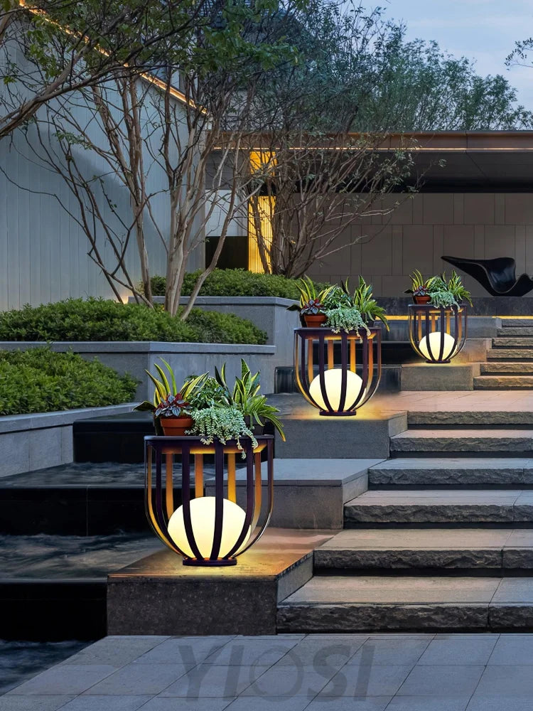 Bols Black Outdoor Floor Lamp with Solar Panel - Metallic Meshwork-1-Yiosilamp
