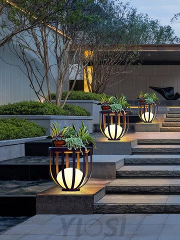 Bols Black Outdoor Floor Lamp with Solar Panel - Metallic Meshwork-1-Yiosilamp