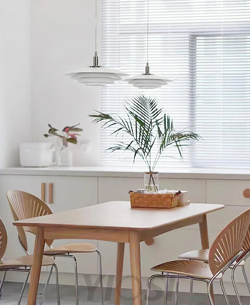 Bretagne Pendant Light ∅ 15.7″ - Earring-1-Yiosilamp