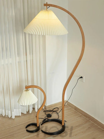 Caprany Floor Lamp - Drapery-1-Yiosilamp