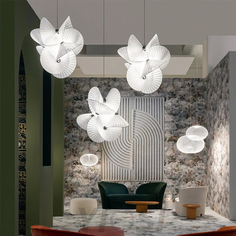 Cory Scalloped Pendant ∅ 18.1″ x H 23.6″ / Dia 46cm x H 60cm / Black & White Pendant light