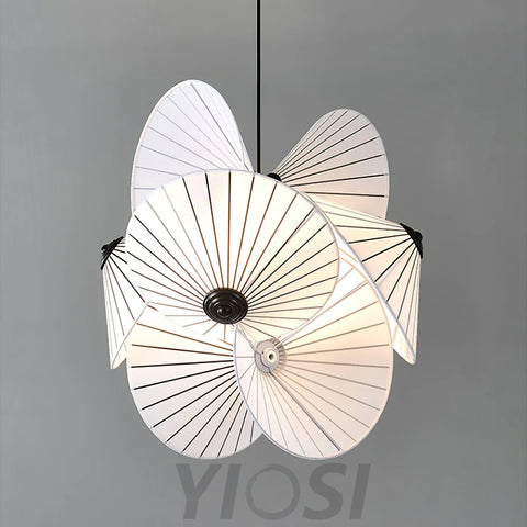 Cory Scalloped Pendant ∅ 18.1″ x H 23.6″ / Dia 46cm x H 60cm / Black & White Pendant light