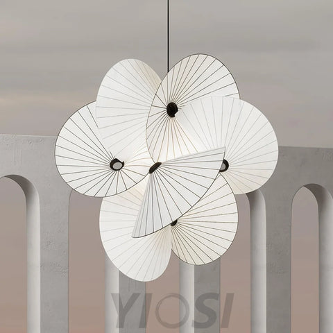 Cory Scalloped Pendant ∅ 18.1″ x H 23.6″ / Dia 46cm x H 60cm / Black & White Pendant light