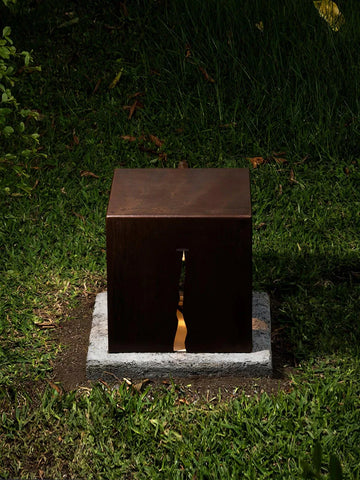 Crack Cube Garden Light ∅ 11.8″ Table lamp