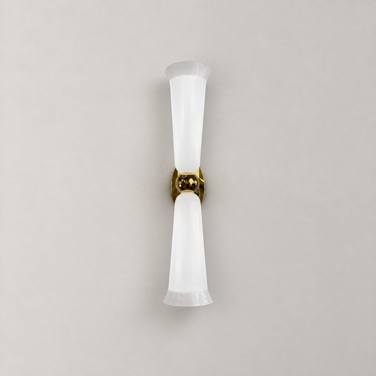 Cristallo Modern Linear Wall Sconce – lights off