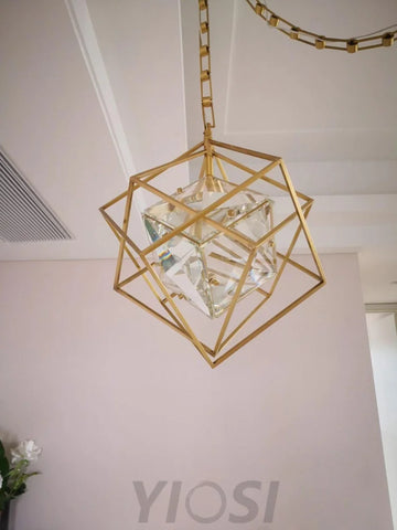 Epic Pendant ∅ 12.8″ x H 12.8″ / Dia 32.5cm x H 32.5cm / Brass Pendant light