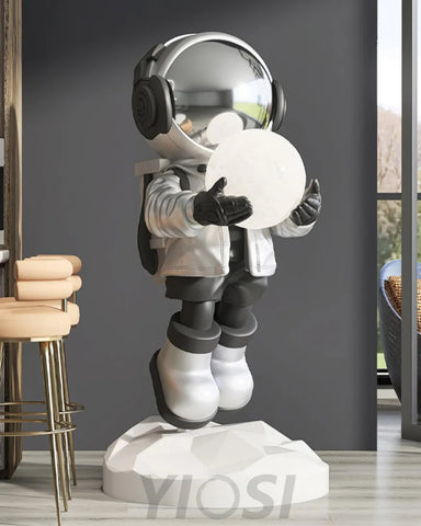 Fantasy Astronaut Built-in Battery Floor Lamp - Creature-1-Yiosilamp