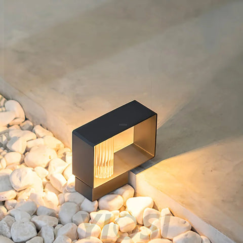 Frame Outdoor Floor Lamp Pillar - Pillar-1-Yiosilamp