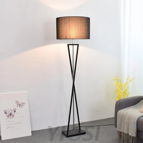 Kaden Black Floor Lamp ∅ 20.1″ - Geometry-1-Yiosilamp