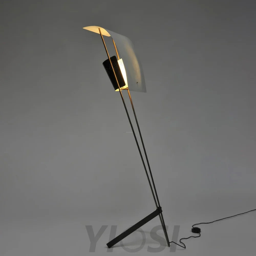 Kite Floor Lamp W 19.7″ - Bent-1-Yiosilamp