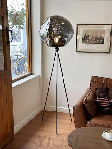 Lava Floor Lamp with Tripod - Charles, Gold & Gold, Lava, Rose Gold & Gold, Silver & Black, Smoke grey & Black-1-Yiosilamp