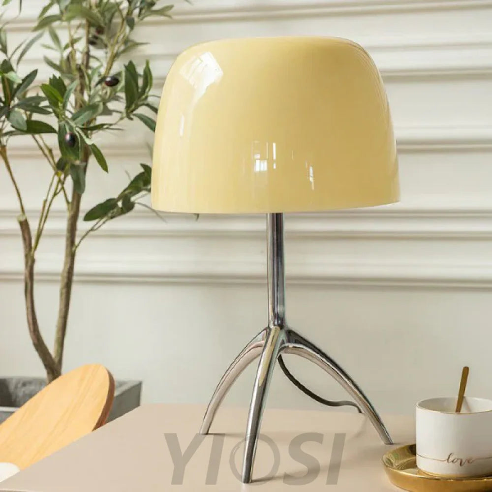 Lumiere Glass Table Lamp Lamp