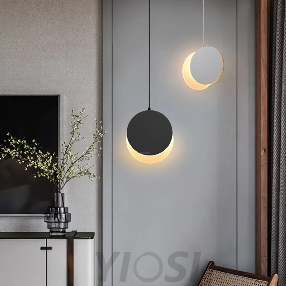 Lunar Eclipse Pendant ∅ 7.1″ - Earring-1-Yiosilamp