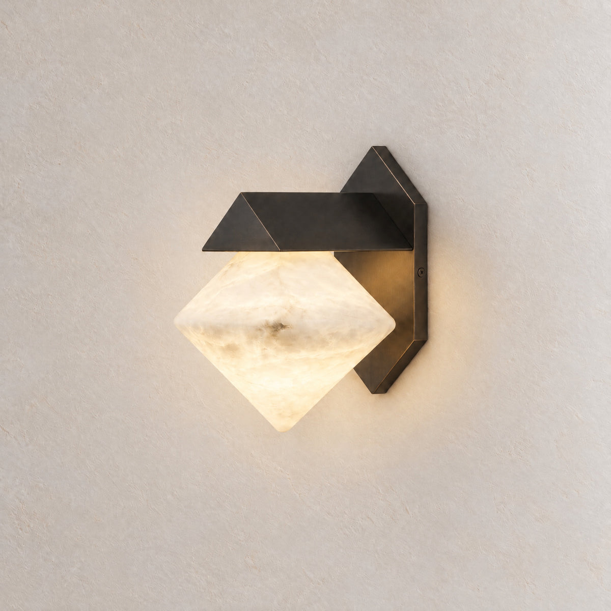 Geo Crystal Diamond Facet Alabaster Wall Sconce