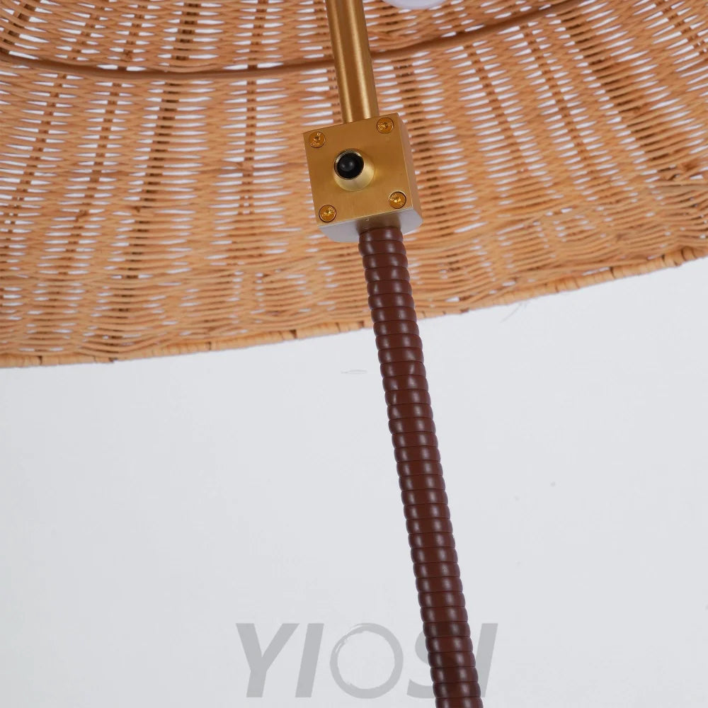 Model 9602 Floor Lamp - Yiosilamp