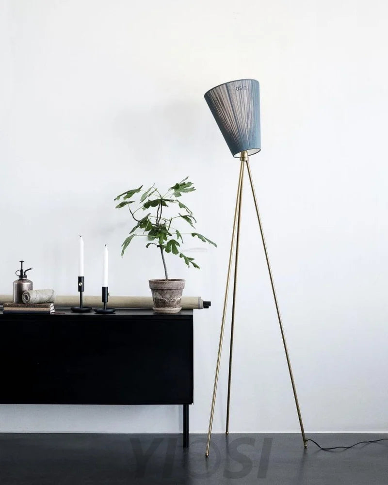 Modern Oslo Wooden Floor Lamp - Yiosilamp