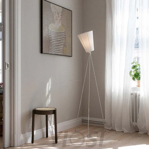 Modern Oslo Wooden Floor Lamp - Yiosilamp