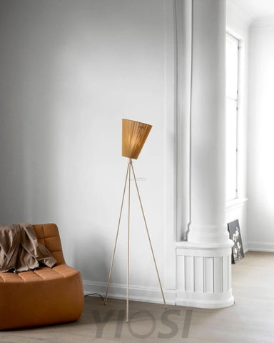 Modern Oslo Wooden Floor Lamp - Yiosilamp