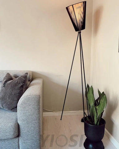 Modern Oslo Wooden Floor Lamp - Yiosilamp