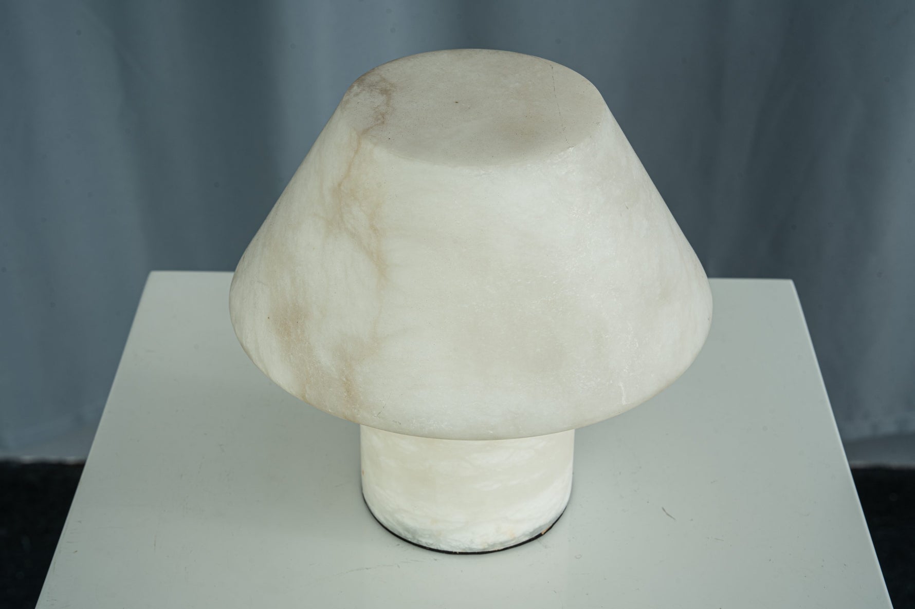 yiosi-obelisco-mushroom-large-t525-143-004.jpg