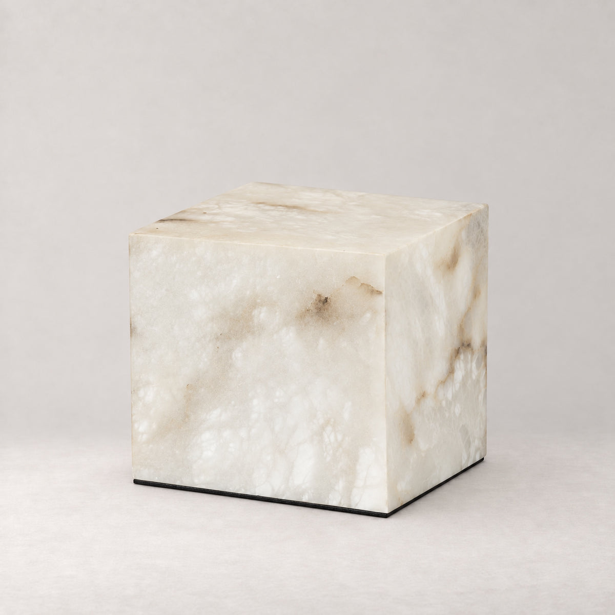 Pearl Modern Alabaster Table Lamp – lights off