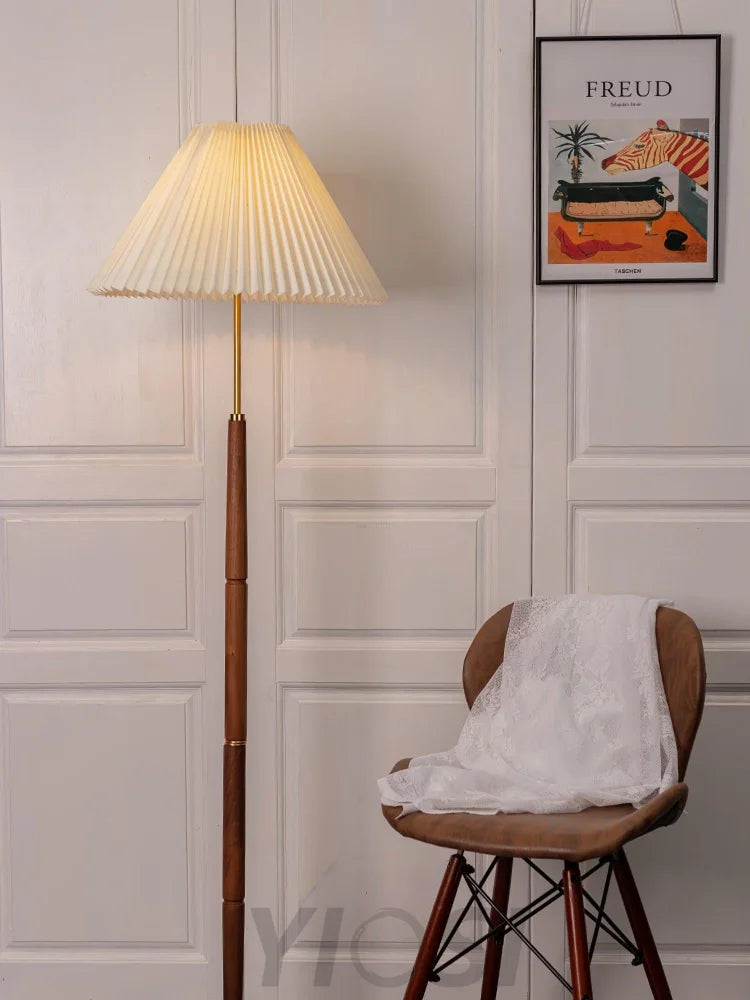 Pleated Floor Lamp ∅ 17.7″ - Yiosilamp