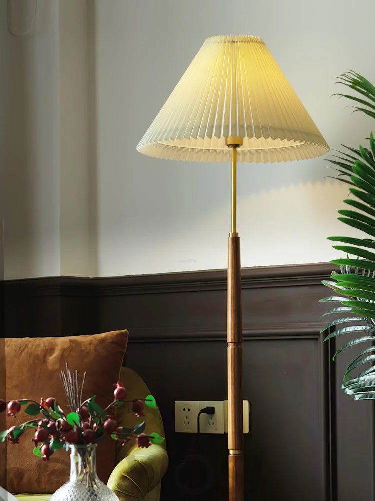 Pleated Floor Lamp ∅ 17.7″ - Yiosilamp