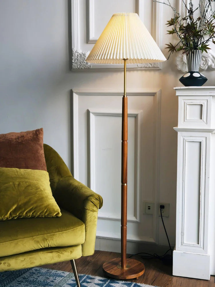 Pleated Floor Lamp ∅ 17.7″ - Yiosilamp