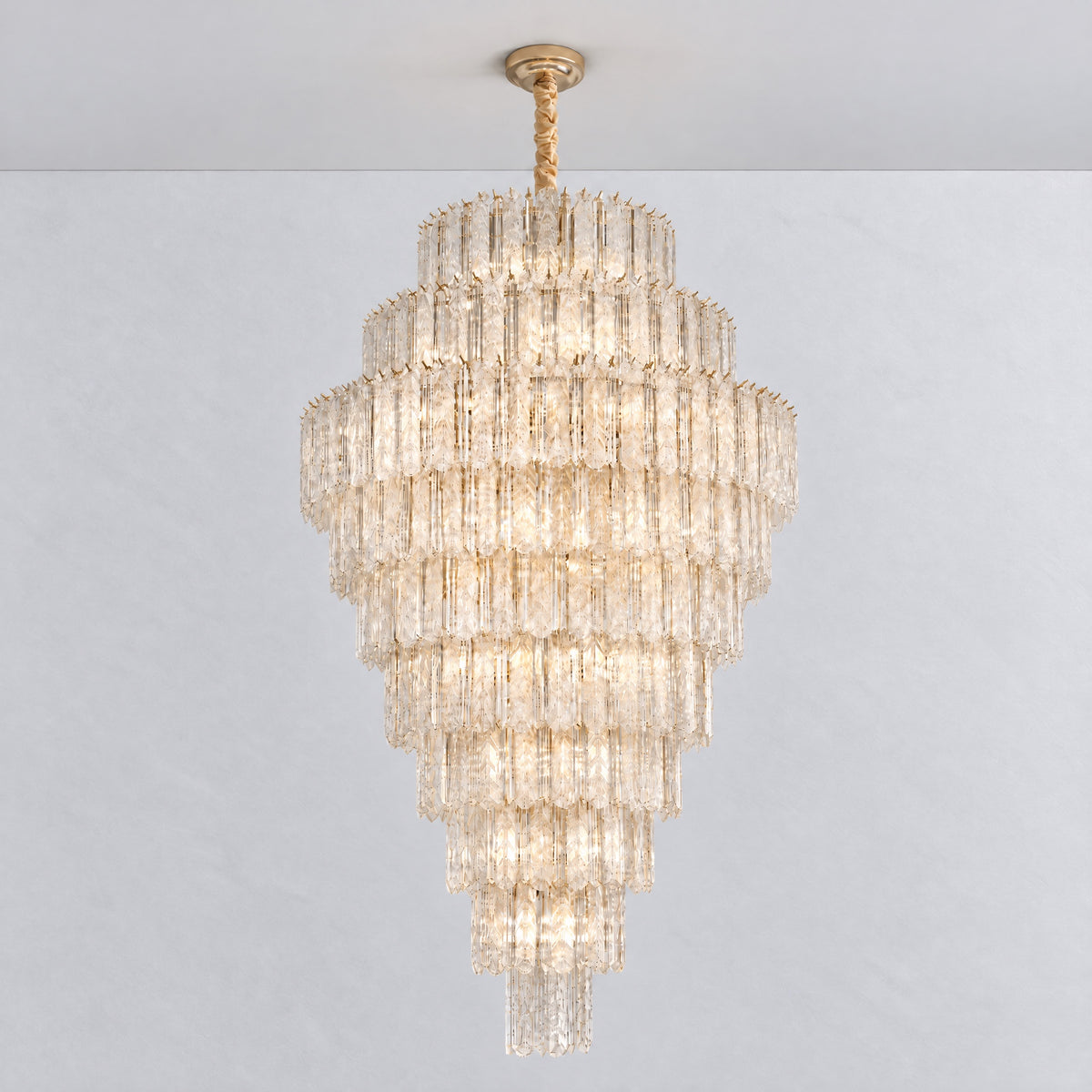 Quadro Glass Rod Crown Chandelier