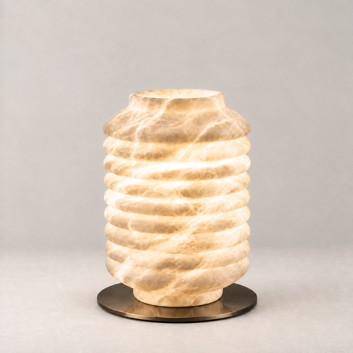Ridged Jar Table Alabaster – lights on