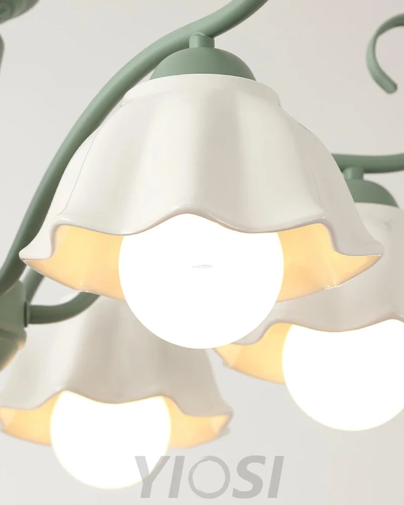 Savoy Flower Chandelier with 3/6/8 heads - Flower Ceramic, Green & White-1-Yiosilamp